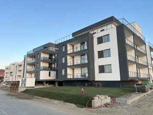 Apartament 3 camere  Etaj 1 cu lift  terasa 12mp   - imagine 2