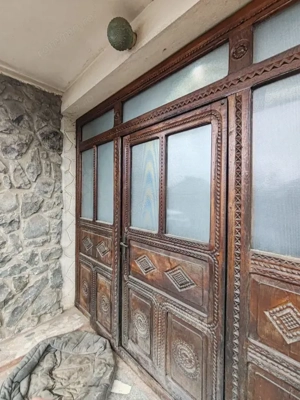 Casă spațioasă cu teren generos, aproape de centrul orașului Târgu Lăpuș  - imagine 3