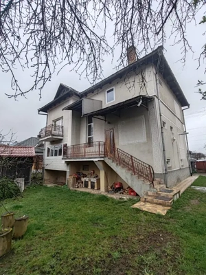 Casă spațioasă cu teren generos, aproape de centrul orașului Târgu Lăpuș 