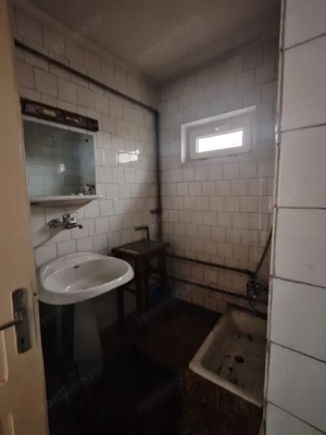 Casă spațioasă cu teren generos, aproape de centrul orașului Târgu Lăpuș  - imagine 10