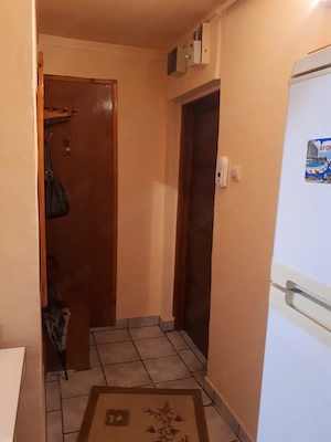 Vand apartament cu 2 camere - imagine 6