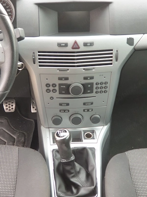 Opel astra gtc 1.9 120 cp  diesel - imagine 6