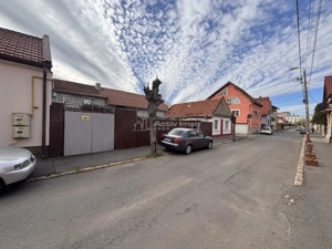 Casa cu dublu front in Cantemir – oportunitate excelenta pentru renovare si investitie - imagine 6