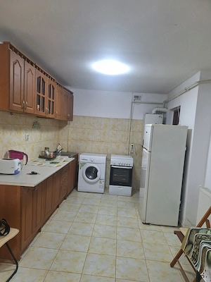 inchiriez apartament  - imagine 5