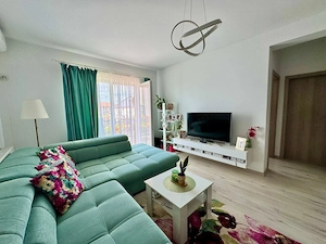 2 camere | centrala proprie | bloc nou | bucatarie inchisa | Mansarda proprie | zona excelenta | 