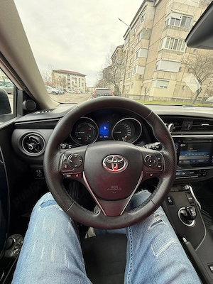 Vand Toyota Auris 2017 GPL - imagine 6