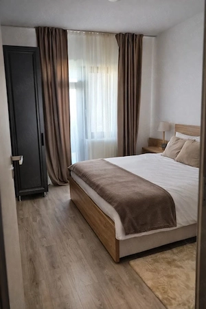 Apartament 3 camere. Terasa 20 mp. Decomandat. Etaj 2. Mobilat. Zona Penny. - imagine 8