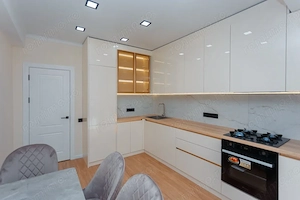  Apartamente 2 camere zona 