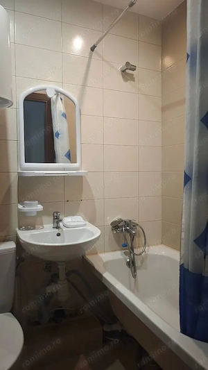 De inchiriat garsonieră zona Complex Studențesc 