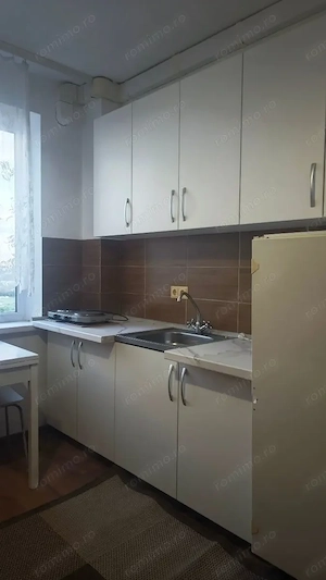De inchiriat garsonieră zona Complex Studențesc 