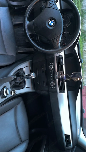 Vând BMW e90,bine întreținut  - imagine 4