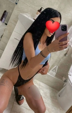 Azi am ajuns !! reală100% Adina 