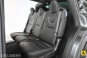 Tesla Model X - imagine 3