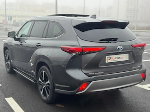 Toyota Highlander Luxury 7 locuri   4x4   2022 - imagine 4