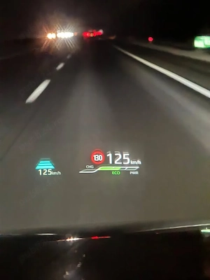 Toyota Highlander Luxury 7 locuri   4x4   2022 - imagine 10