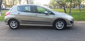 2014 Peugeot 308 limuzina 143000 km reali unic proprietar motor 1400 cm benzina foarte econom - imagine 5