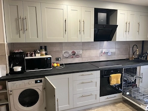 vand apartament 3 camere