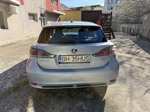 Lexus CT200h Hybrid - imagine 4