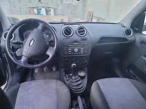 vand ford fiesta - imagine 3