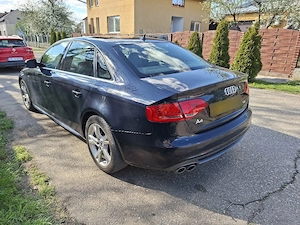 Dezmembrez Audi A4 b8 - imagine 3