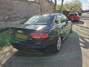 Dezmembrez Audi A4 b8