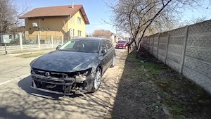 Dezmembrez passat b8  - imagine 4