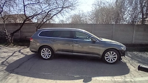 Dezmembrez passat b8  - imagine 3