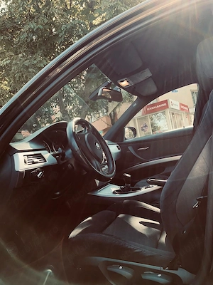 BMW E90 318D LCI 2011 - imagine 3