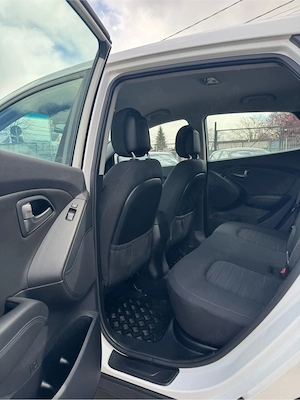 Hyundai IX 35   2015   1.7 CRDI 116 cp   4x2   Euro 5   Rate * Garantie - imagine 10