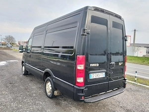 IVECO Daily an 2014 motor 2.3 tdi 127 cp euro 5.  inalt +2 panouri jumate - imagine 5