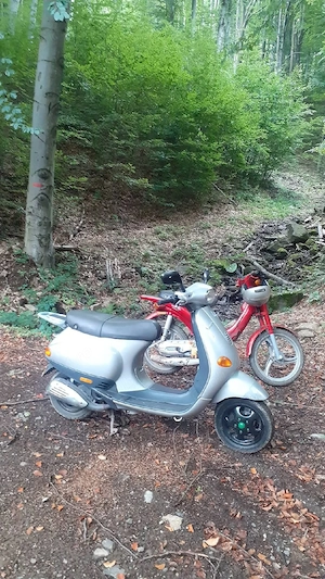 Scuter Piaggio Vespa ET2 RETRO  - imagine 4