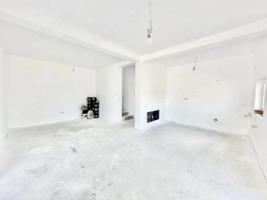 Duplex 4 camere | despartit prin casa scarii | intimitate reala | Mosnita - imagine 4
