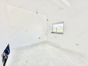 Duplex 4 camere | despartit prin casa scarii | intimitate reala | Mosnita - imagine 7