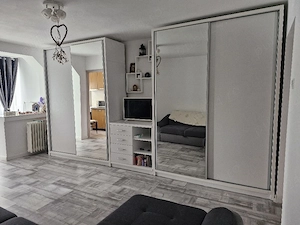 inchiriez garsoniera