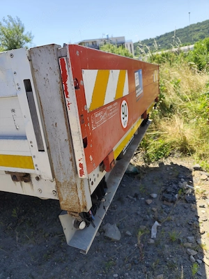 Vând sau dezmembrez Renault Midlum  - imagine 4