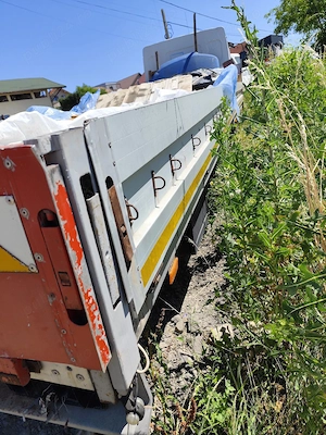 Vând sau dezmembrez Renault Midlum  - imagine 5