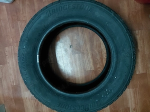 Vând set 4 cauciucuri noi de vară Bridgestone 215/60/16