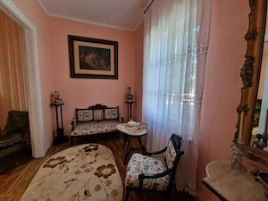 Casa ultracentral 2 camere  curte garaj - imagine 3