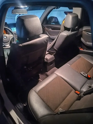BMW X1 xDrive25d - 218 CP  | Distribuție Schimbată   Harman Kardon  Automat  4x4 - imagine 6