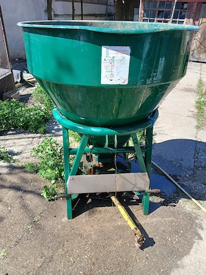 vand MEA pentru ingrasaminte