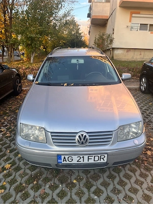 Volkswagen Bora 1.6 16V 2003 - imagine 3