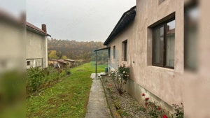 Casă P+M renovată, Teren generos de 3000 m² – Bălești - imagine 11