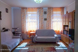 Lunei - Ion Neculce, 2 Apartamente. Mansarda 157 mp. Anexe, Lot 475 mp - imagine 10