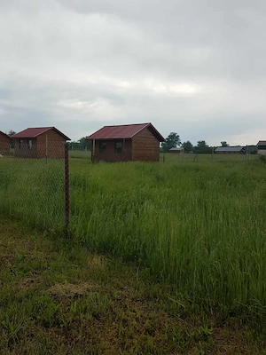 Teren cu căsuța de lemn,320 mp, lângă pădure ,Zona agrement Vladimirescu - imagine 5