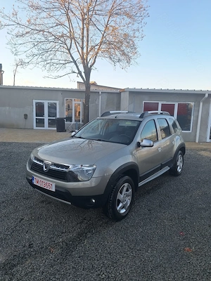 Duster 4 4 2013 Prestigi - imagine 1