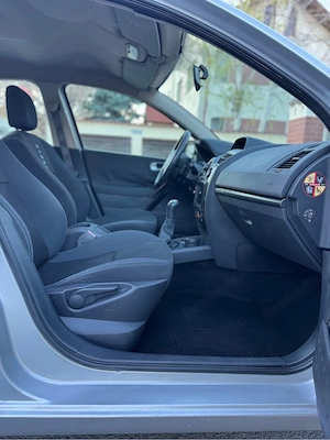 Renault Megane 1.5 DCI - imagine 6