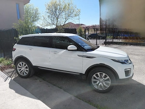 Land Rover Range Rover Evoque, un SUV care îmbină rafinamentul britanic cu performanța off-road - imagine 6