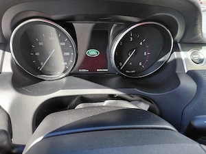Land Rover Range Rover Evoque, un SUV care îmbină rafinamentul britanic cu performanța off-road - imagine 9