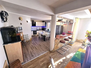  Domeniu privat la Padurea Noroieni | Vila D + P + M cu 9 camere | Curte, foisor, jacuzzi - imagine 7