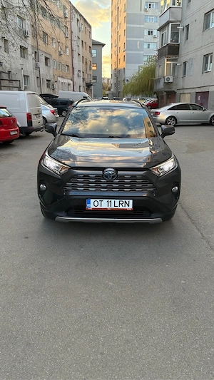 Toyota RAV4 Hybrid AWD 93000  km, Full Safety, Impecabil